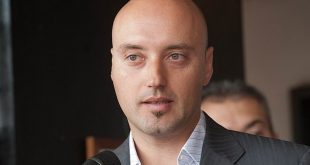 Процедурата за освобождаване на главния прокурор да минава през КС, предлага  Атанас Славов