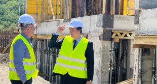 Министър Зарков се увери на място, че строежът на новия затвор в Самораново напредва в срок