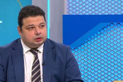 След отчайващ дебат управляващите и ДПС – Пеевски изпратиха Орлин Колев в КС, кандидат на ГЕРБ – СДС